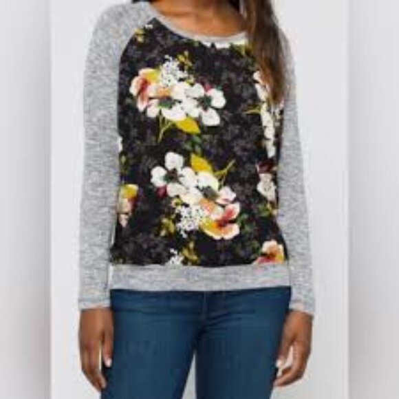 Kut From the Kloth Benter Mixed Material Top in Floral & Gray - Picture 1 of 4